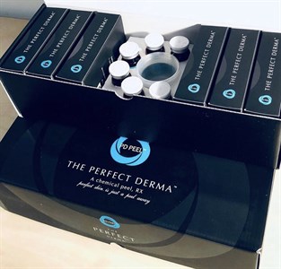 THE PERFECT DERMA™ PEEL
PERFECTION : THE FUTURE OF SKIN REJUVENATION
Photo