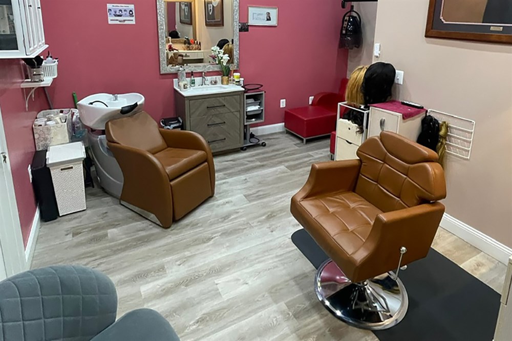 background photo for Headline Hair Salon
